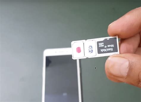 Lepas Sim Card dan MicroSD Card Oppo A57
