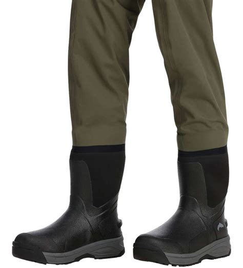 Simms Blackfoot Chest Waders Muck Boot Wetlands Lugged Sole Boots (For Men) Save 57