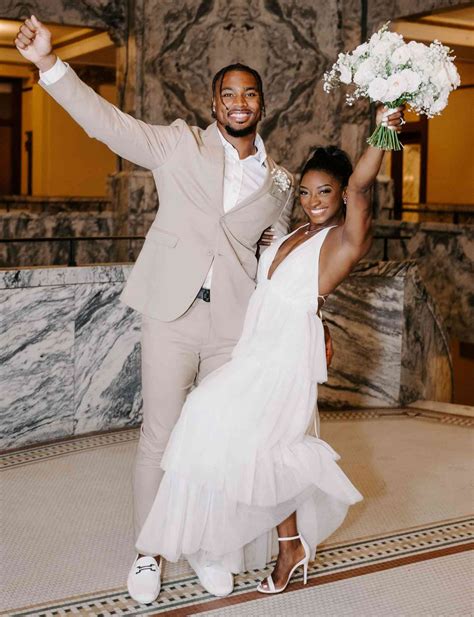 simone biles and jonathan owens engaged