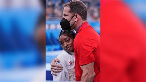 simone biles backs out of olympics