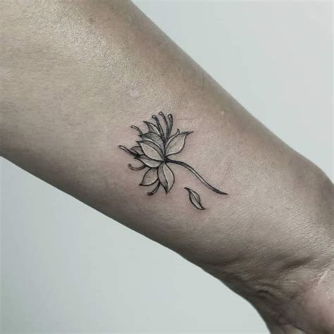Informative Simple Flower Tattoo Design References