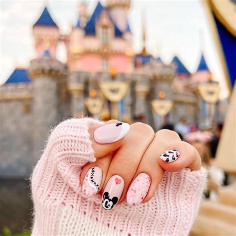 simple disney nail designs