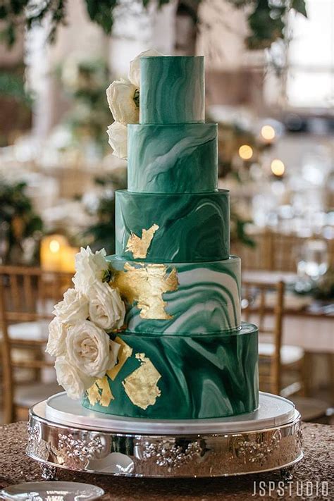 Simple Emerald Wedding Cake
