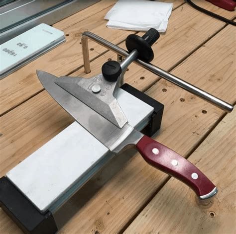 Simple Knife Sharpening Jig