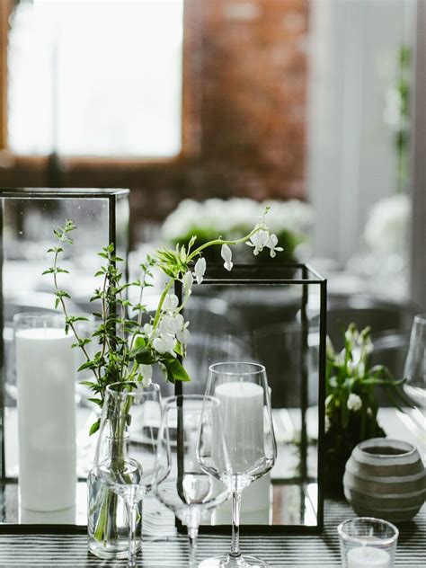 Simple Modern Wedding Decor