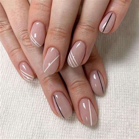 Simple Nail Art Designs with Lines: A Guide for Beginners
