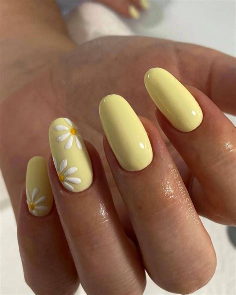 Simple Nail Designs in Yellow: Enhance Your Nails with Sunshine