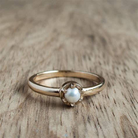 Simple Pearl Ring Settings