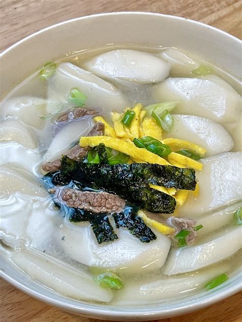 Simple Rice Cake Soup