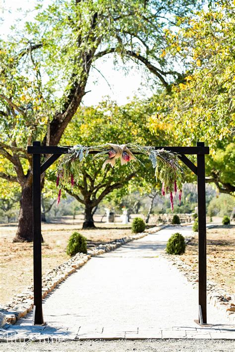Simple Wedding Arch Design