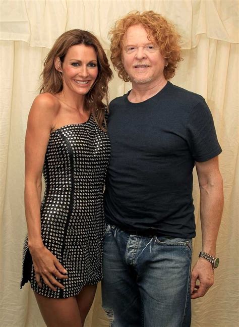 simply red lead singer wife