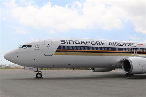 singapore airlines boeing 737-800