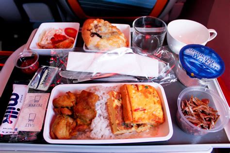 singapore airlines economy food review