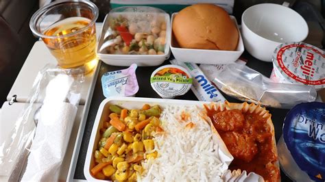 singapore airlines menu economy class