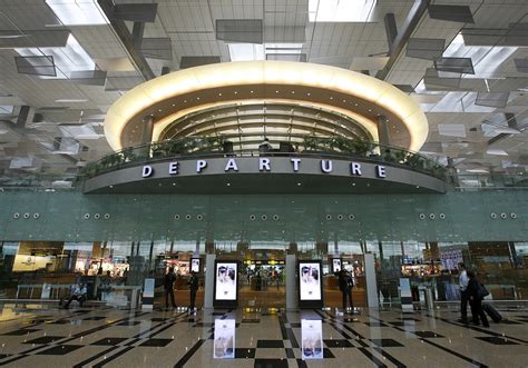 singapore airport departures international