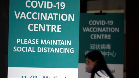 singapore covid vaccination status