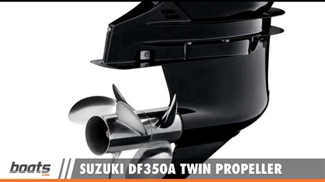 Single Engine Twin Prop Boat