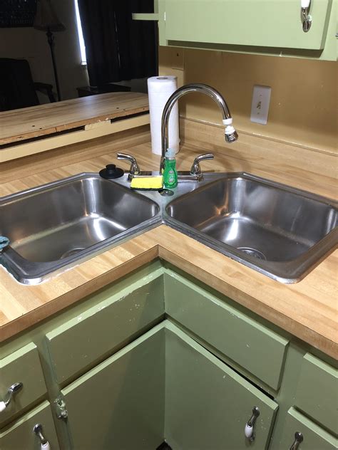 Sink Corner Joint