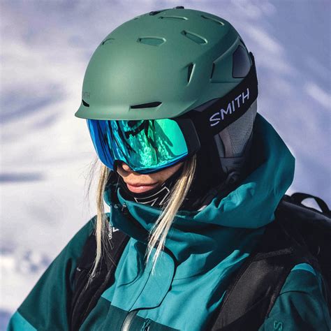 Ski Helmet Design