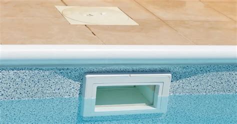 Skimmer Box In Pool