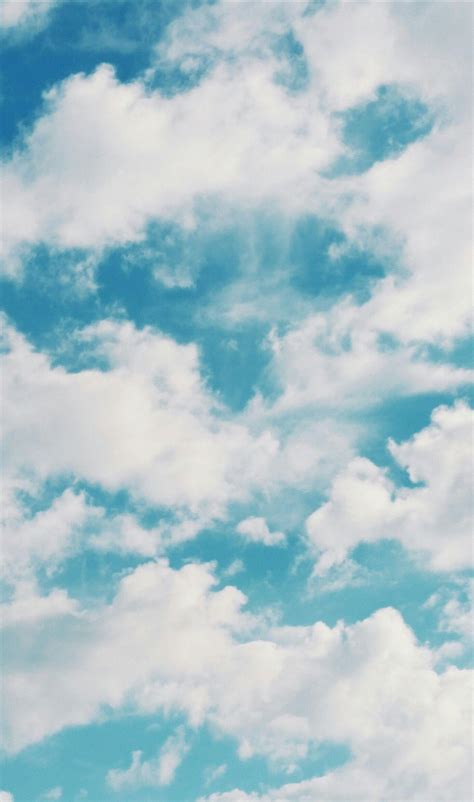 Sky Blue Aesthetic Background