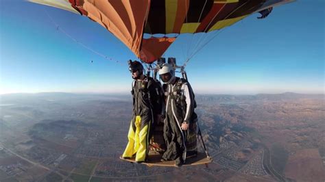 skydiving from hot air balloon
