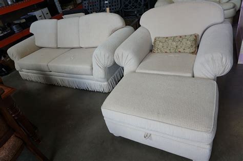 Skylar Peppler Sofa