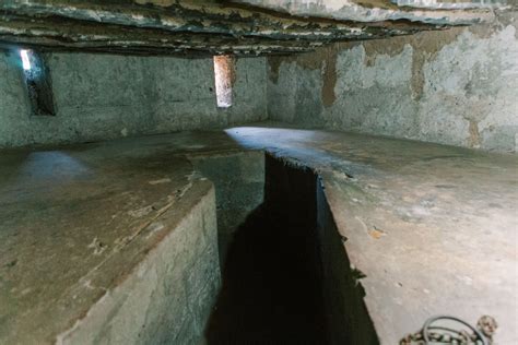 Slave Chambers