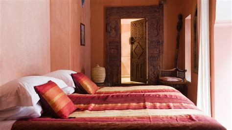 Should You Sleep With Your Door Open or Closed?