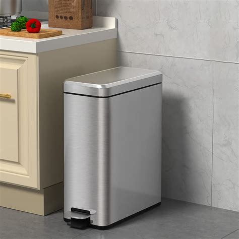 Slim Kitchen Garbage Bin