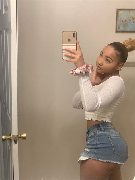 Slim Thick Lightskin