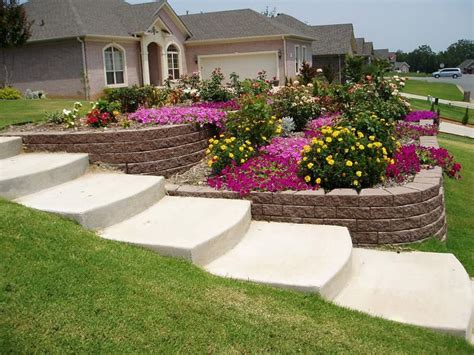 This Difficult Sloped Front Yard Got a Complete Makeover in 2021
