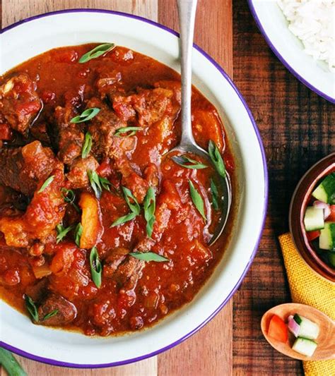 Slow Cooker Curry Using Pataks Paste