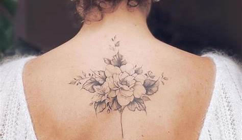 50+ Inspirational Spine Tattoo Ideas for Women with