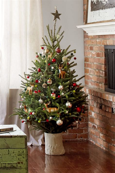 18 Best Small Christmas Trees Ideas for Decorating Mini Christmas Trees