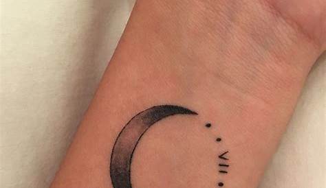 20 Classic Crescent Moon Tattoo To Try Something Trendy ⋆