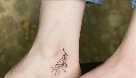 53 Small Tattoo Designs Ideas For Girls Feet