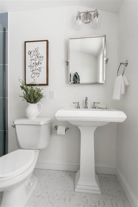 Small Half Bathroom Ideas With Pedestal Sink