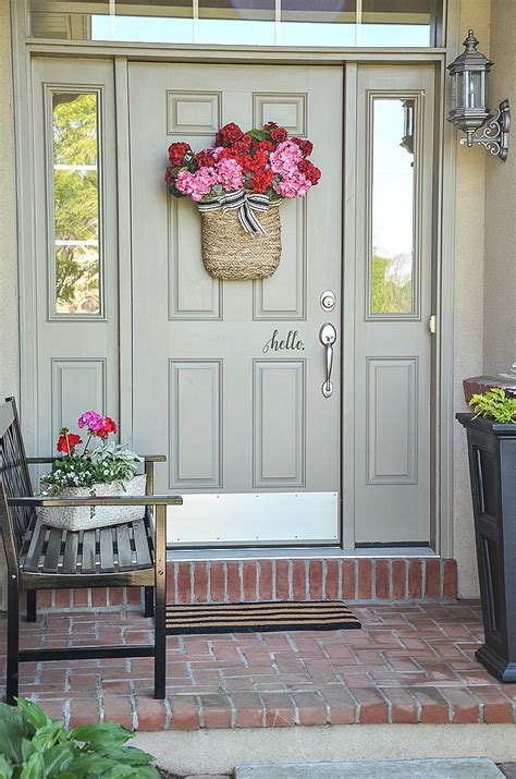 small front porch decorating ideas for Summer colorful flowers in
