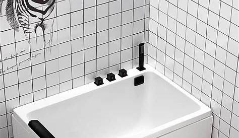 Perfect Small Bathtubs With Shower Inspirations | HomesFeed