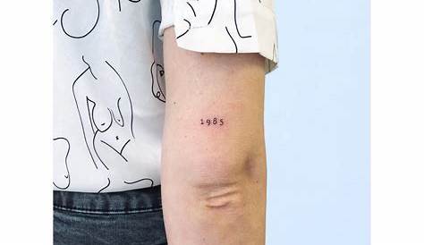 Small Tattoo Above Elbow Rose über Ellenbogen // Inkbyfrank Frauen
