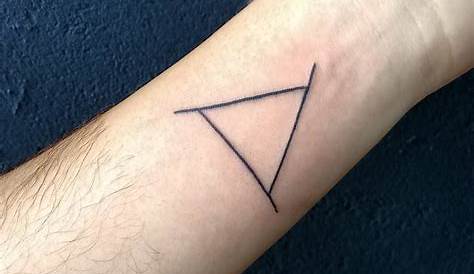 Small Triangle Tattoo Designs 68 Mind Blowing s On Wrist