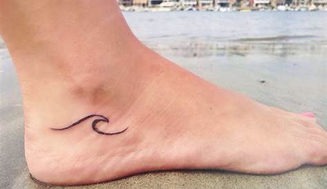 Small foot tattoo. Little wave. "I preferred to look at