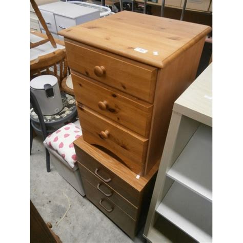 Small 3 Drawer Chests