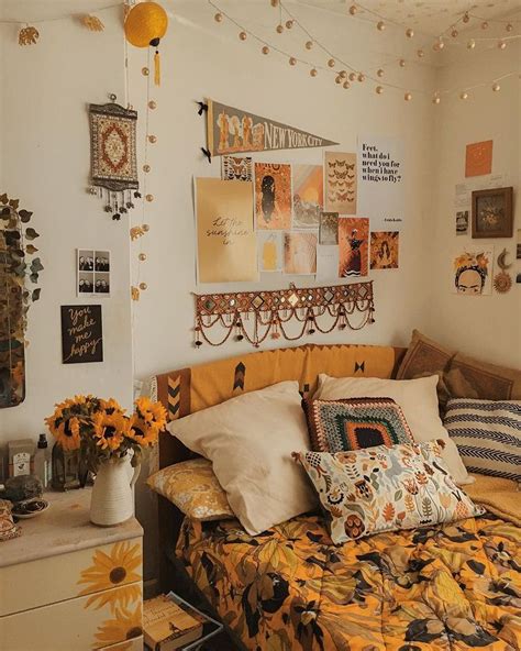 Beautiful DIY Fairy Light for Minimalist Bedroom
