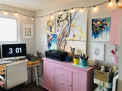 busy and friendly Art studio at home, Art studio design