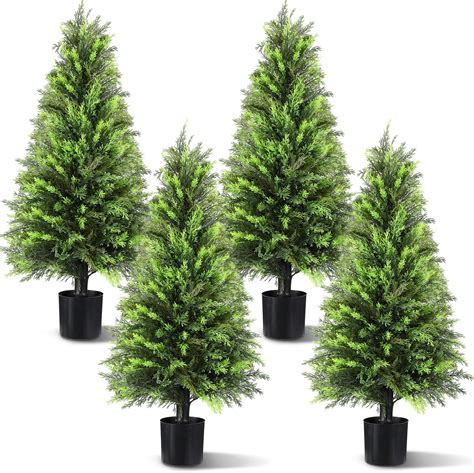 Small Artificial Green Trees