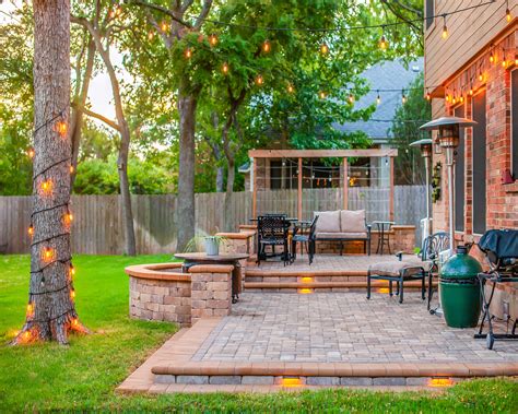 Small Backyard Pavers Ideas: Make The Most Of Your Outdoor Space