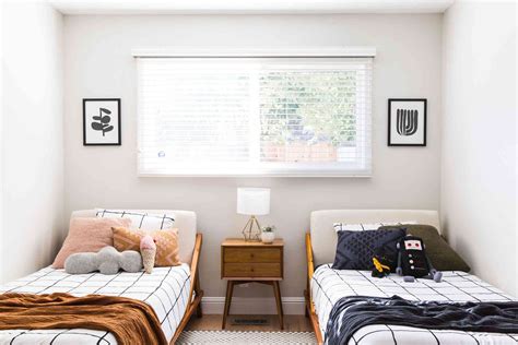 boys room for three brothers layout beds