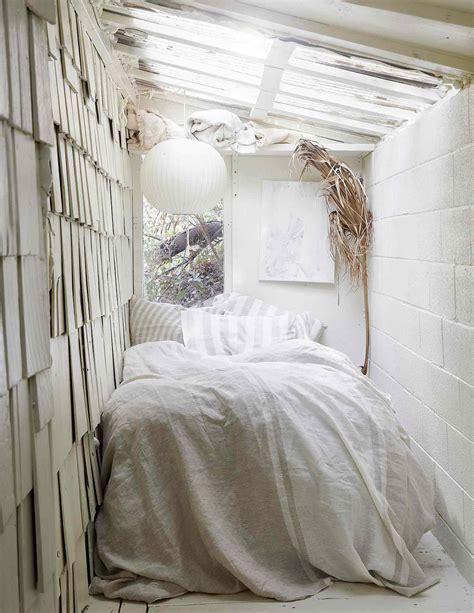 Small Master Bedroom Design Ideas, Tips and Photos